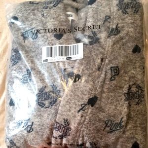 New! PINK Short Gray Fuzzy Bathrobe Size M/L